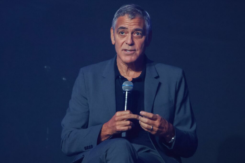 casa-alba-il-ataca-pe-george-clooney-dupa-criticile-la-adresa-lui-trump-privind-iranul