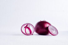 ieftin-si-la-indemana:-unul-dintre-cei-mai-puternici-antioxidanti-se-ascunde-intr-o-leguma-pe-care-o-ai-acasa