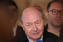 „trump-si-putin-au-fost-batuti-mar-de-poporul-maghiar.-traian-basescu,-comentariu-acid-dupa-infrangerea-lui-viktor-orban