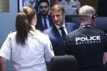 criza-la-paris:-politia,-oprita-la-palatul-elysee-intr-o-ancheta-sensibila-pentru-emmanuel-macron