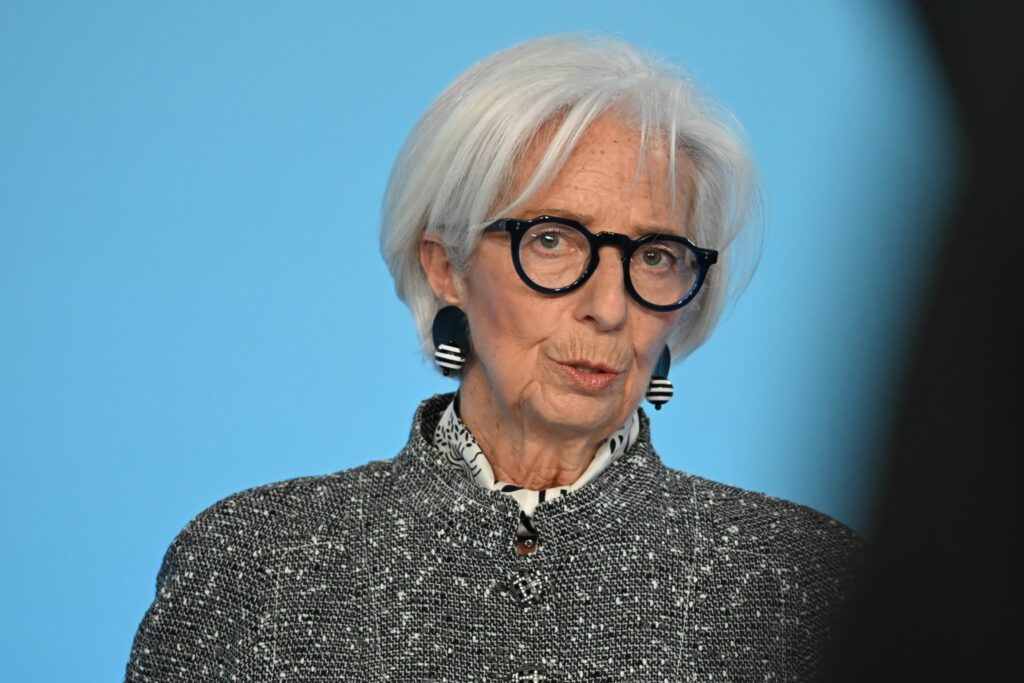 christine-lagarde-avertizeaza-asupra-riscurilor-pentru-inflatie-generate-de-conflictul-din-iran