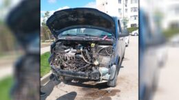 un-barbat-din-iasi-a-fost-amendat-cu-1500-de-lei-pentru-ca-si-a-reparat-masina-in-mijlocul-strazii.-vecinii-au-facut-reclamatii