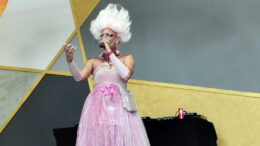 beni-mihai-de-la-cantaret-in-cor-bisericesc,-la-drag-queen-care-canta-pop,-dar-si-rock-al-anilor-’80