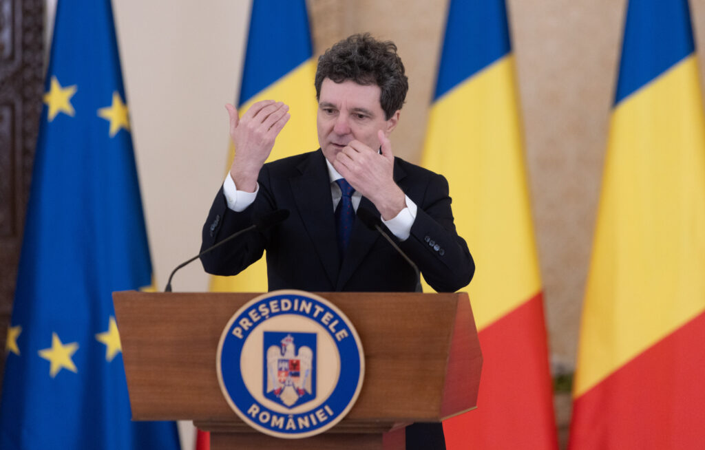 nicusor-dan,-despre-demisiile-ministrilor-psd:-daca-totul-e-in-regula,-le-voi-semna