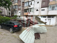 furtuna-a-facut-ravagii-in-iasi:-acoperisuri-smulse,-copaci-doborati-si-trafic-afectat