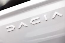 primele-imagini-cu-noua-dacia-sandero-hybrid.-cum-arata-masina-care-va-revolutiona-piata-auto
