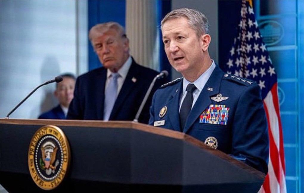 trump-analizeaza-noi-optiuni-militare-in-iran,-inclusiv-atacuri-rapide-si-controlul-stramtorii-hormuz