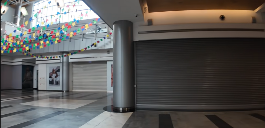 un-mall-semi-apocaliptic-scoate-in-evidenta-dificultatile-economice-ale-rusiei