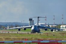 primarul-din-ramstein,-unde-sunt-gazduite-fortele-aeriene-americane-in-europa,-avertizeaza-asupra-consecintelor-retragerii-trupelor-sua-din-germania