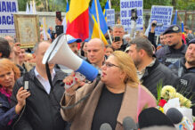 partidul-condus-de-diana-sosoaca-a-inceput-procedura-de-suspendare-a-presedintelui-nicusor-dan