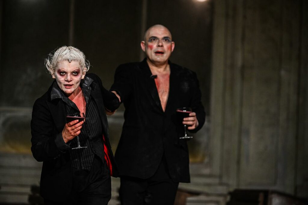 spectacolul-faust,-a-carui-premiera-a-fost-acum-20-de-ani,-sold-out-la-fits