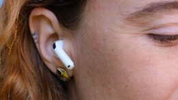 castile-airpods-dotate-cu-camere-video-sunt-probabil-reale,-dar-nu-le-vei-putea-folosi-asa-cum-te-ai-astepta