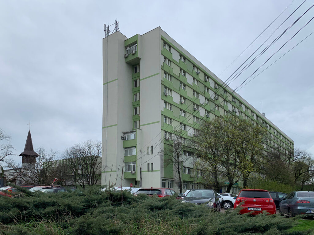 prima-interventie-chirurgicala-asistata-robotic-de-la-spitalul-judetean-din-timisoara,-realizata-pentru-eliminarea-unei-tumori-voluminoase