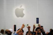 de-ce-apple-refuza-sa-investeasca-miliarde-in-inteligenta-artificiala