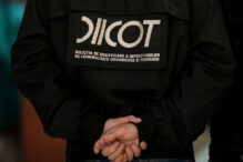 politisti-si-vamesi-retinuti-intr-un-dosar-urias-de-contrabanda-la-granita-cu-ucraina.-ce-au-descoperit-procurorii-diicot-in-urma-perchezitiilor