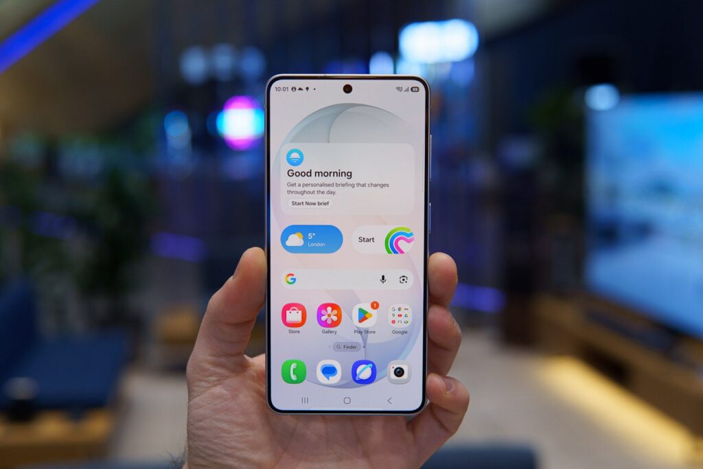galaxy-s27-ar-putea-primi-un-ecran-oled-non-samsung.-un-furnizor-din-china,-selectat-pe-criteriul-pretului-mai-mic