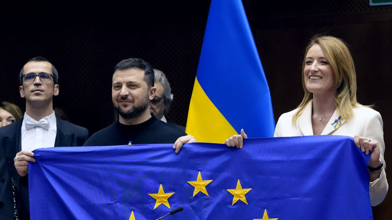 vesti-bune-pentru-zelenski:-ue-incepe-saptamana-viitoare-sa-i-vireze-ucrainei-cele-90-de-miliarde-de-euro-promise