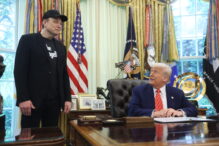 trump-merge-in-china-cu-elon-musk-si-tim-cook:-miza-uriasa-din-spatele-delegatiei-de-miliardari