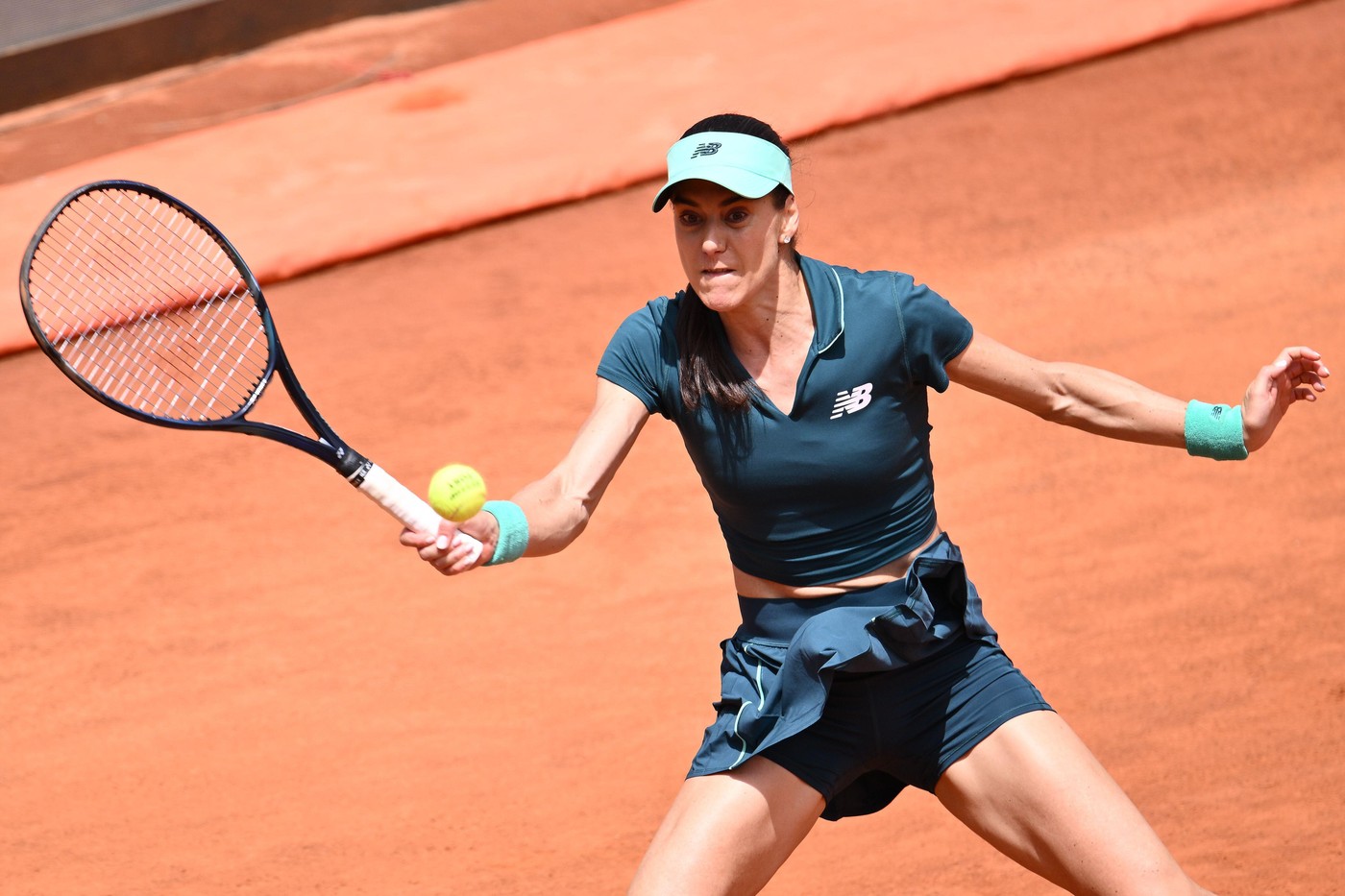 sorana-cirstea-s-a-calificat-in-semifinale-la-roma-dupa-ce-a-distrus-o-pe-jelena-ostapenko