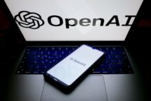 compania-openai,-data-in-judecata-de-o-vaduva-care-sustine-ca-chatgpt-a-contribuit-la-moartea-sotului-ei