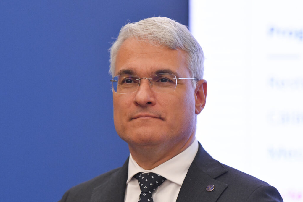 dragos-pislaru:-cu-cererea-de-plata-4-aprobata,-pnrr-ul-romaniei-trece-de-60%-implementare