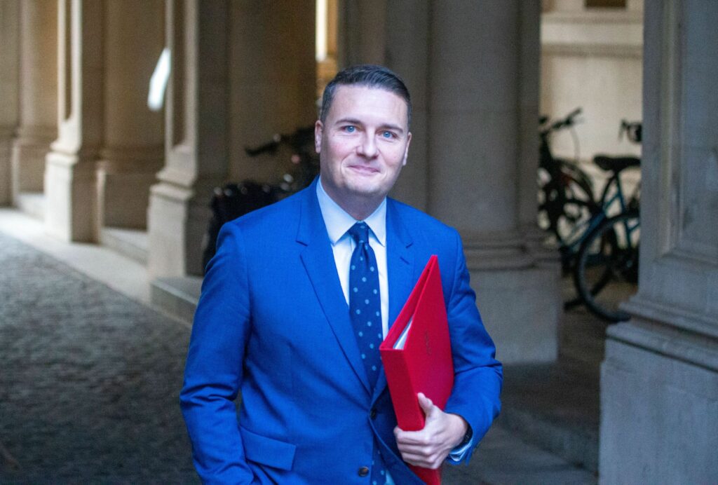 fostul-ministru-britanic-al-sanatatii-a-anuntat-ca-vrea-sa-il-inlocuiasca-pe-starmer-in-cazul-unor-alegeri-interne-din-partidul-laburist