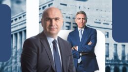 dragos-anastasiu,-vicepremierul-devenit-celebru-dupa-ce-a-dat-spaga-de-supravietuire,-spune-ca-s-a-simtit-in-guvernul-bolojan-ca-intr-unul-tehnocrat