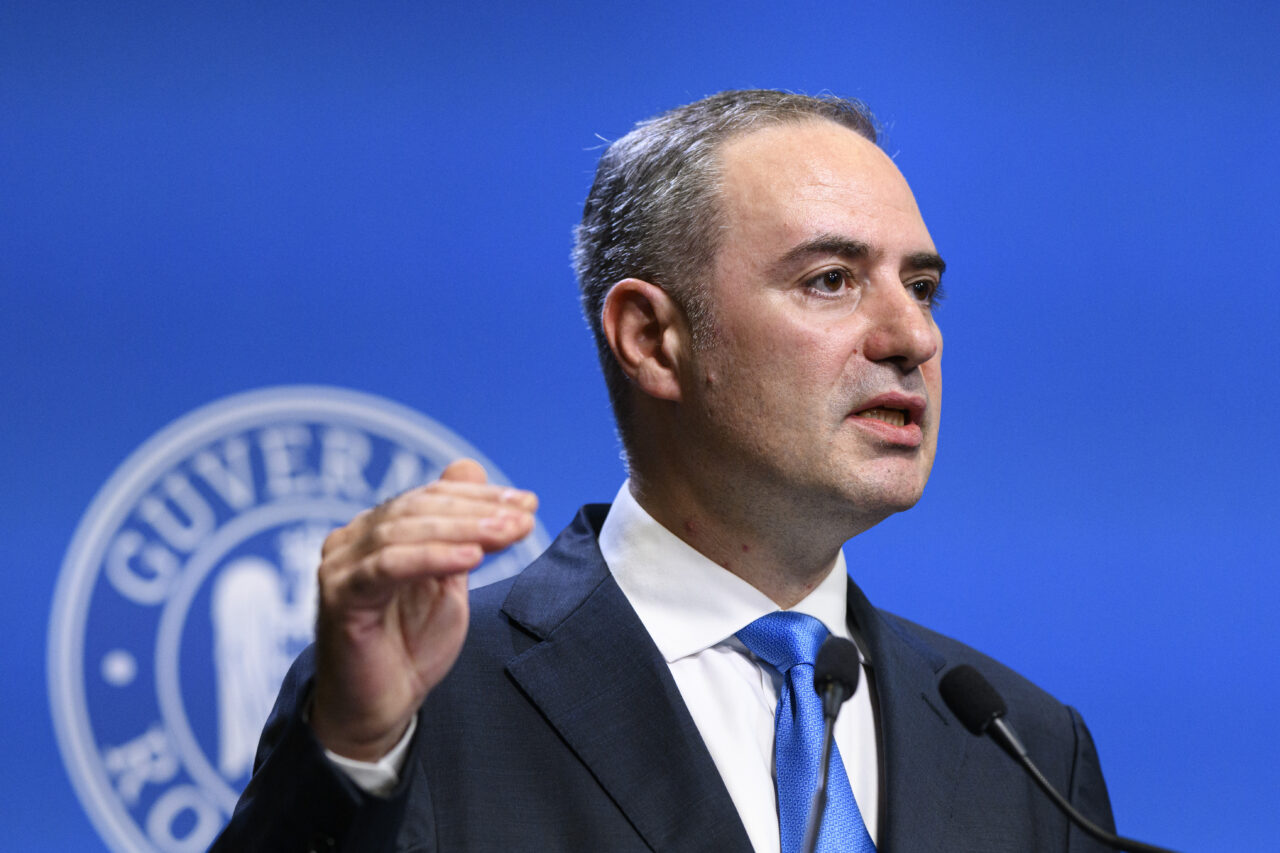 ro-e-factura-nu-va-mai-fi-obligatorie-pentru-persoanele-fizice.
