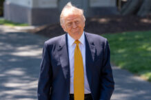acord-istoric-in-sua:-donald-trump-primeste-imunitate-fiscala-permanenta-din-partea-fiscului-american