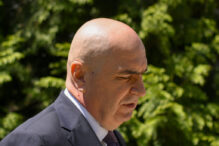 bolojan-nu-este-o-piedica”.-premierul-demis-ii-intoarce-mingea-lui-grindeanu