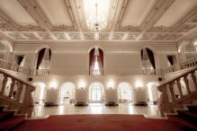 love-affairs,-marea-evadare-in-pasiune:-1500-de-artisti-rescriu-istoria-iubirii-la-opera-nationala-bucuresti