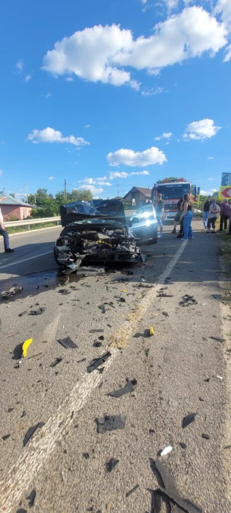 accident-rutier-in-comuna-deleni.-sunt-implicate-cinci-persoane