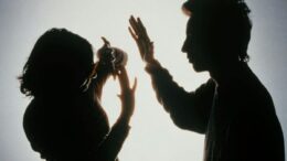 condamnat-la-inchisoare-pentru-ca-a-mers-la-mama-lui!-barbatul-a-incalcat-mai-multe-ordine-de-protectie!