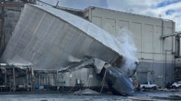 un-mort-si-9-persoane-disparute-dupa-implozia-unui-rezervor-chimic-la-o-fabrica-din-washington