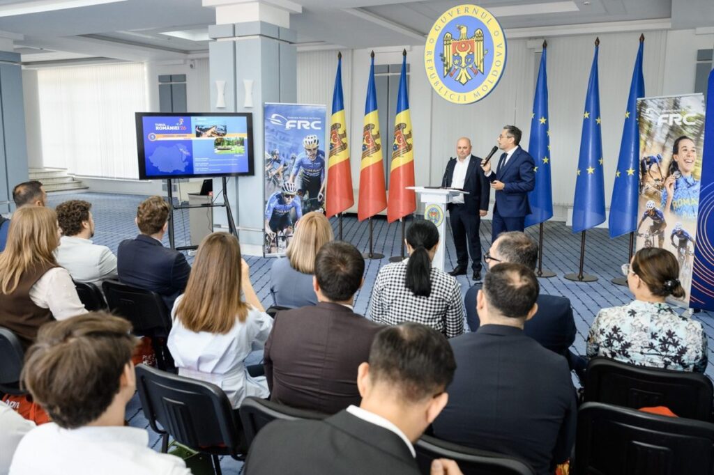 turul-ciclist-al-romaniei-2026,-anuntat-la-chisinau-impreuna-cu-guvernul-moldovei,-cu-o-concluzie-unanima:-un-moment-istoric-pentru-ambele-tari