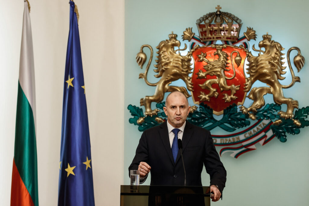 bulgaria-limiteaza-stationarea-aeronavelor-militare-americane,-pe-fondul-blocajului-privind-visa-waiver
