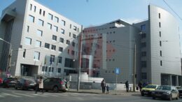 revolta-in-justitie-dupa-noua-lege-a-salarizarii!-judecatorii-curtii-de-apel-iasi-se-alatura-protestului-angajatilor-din-instante