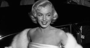 hollywoodul-o-omagiaza-pe-marilyn-monroe,-la-100-de-ani-de-la-nasterea-sa