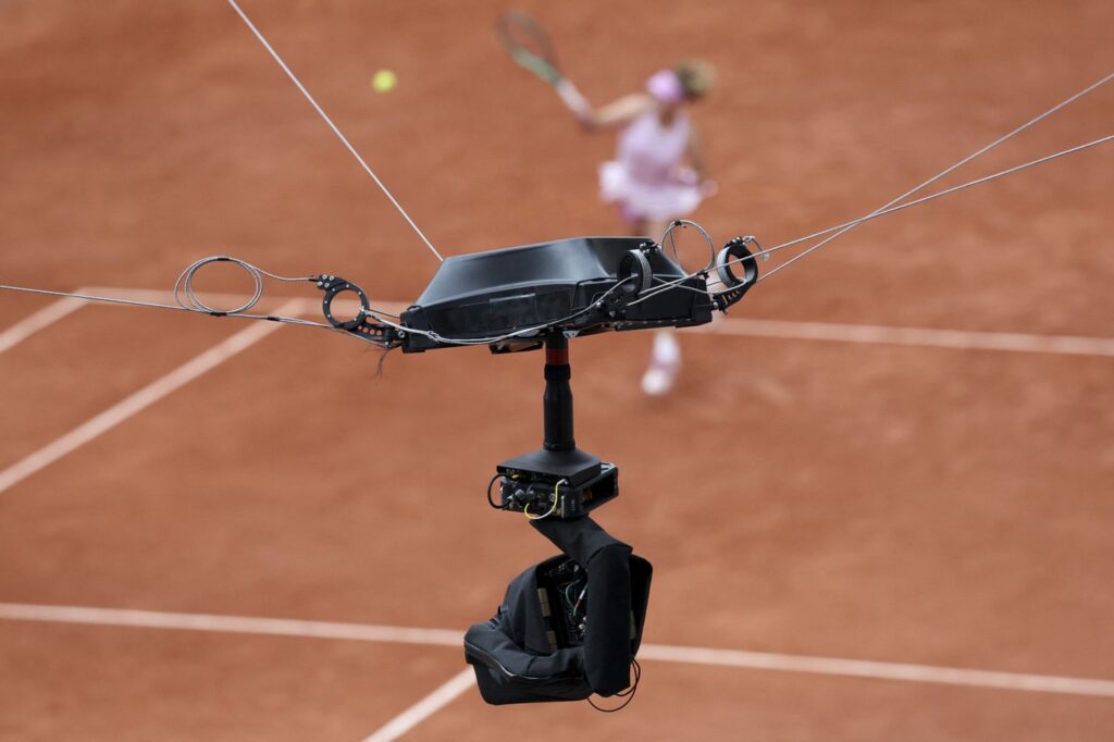 cine-transmite-la-tv-sorana-cirstea-–-mirra-andreeva