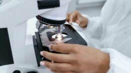 o-pastila-zilnica-dubleaza-perioada-de-supravietuire-pentru-pacientii-diagnosticati-cu-cel-mai-agresiv-tip-de-cancer