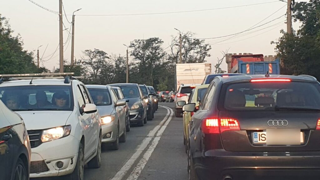 numarul-sesizarilor-din-trafic-este-in-crestere-la-iasi!-politistii-au-sesizat-schimbarea-in-ultimele-luni:-sunt-foarte-multe-privind-parcarile