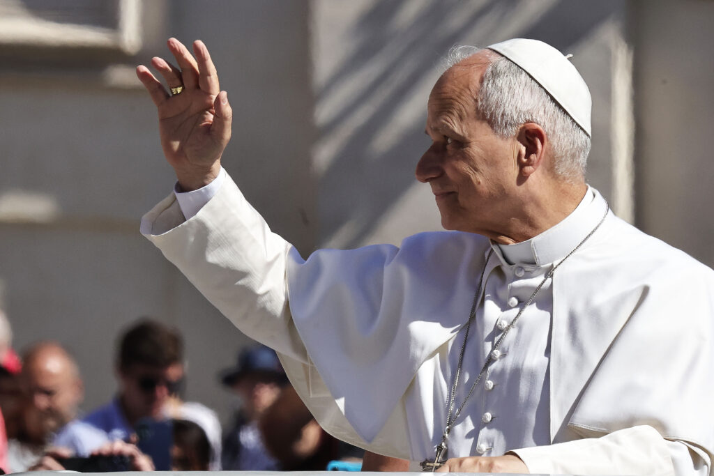 papa-leon-indeamna-spania-sa-inceteze-sa-alimenteze-diviziunile-intre-cetateni,-la-prima-vizita-papala-din-ultimii-15-ani