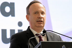 sugative-politice-/-caciu-da-de-pamant-cu-liderii-usr-pnl:-sa-i-vedem-daca-au-curajul-sa-se-decupleze-de-la-banul-public