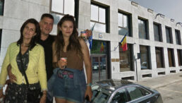 beizadeaua-lui-ciprian-paraschiv,-angajata-cu-peste-2.000-de-euro-lunar-ca-viceconsul,-din-150-de-candidati!-mae-face-scut-in-jurul-adinei-andrei-paraschiv