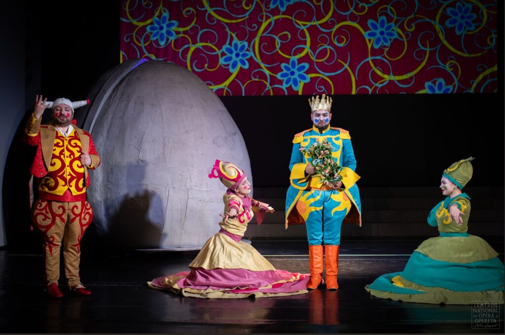 cenusareasa-transforma-scena-bucharest-opera-festival-in-magie-pura