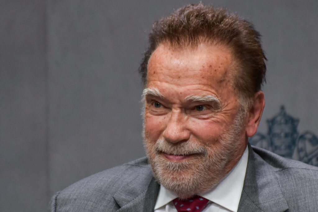 arnold-schwarzenegger-filmeaza-aproape-de-romania.-starul-de-la-hollywood-a-ajuns-in-budapesta-pentru-noul-sau-film