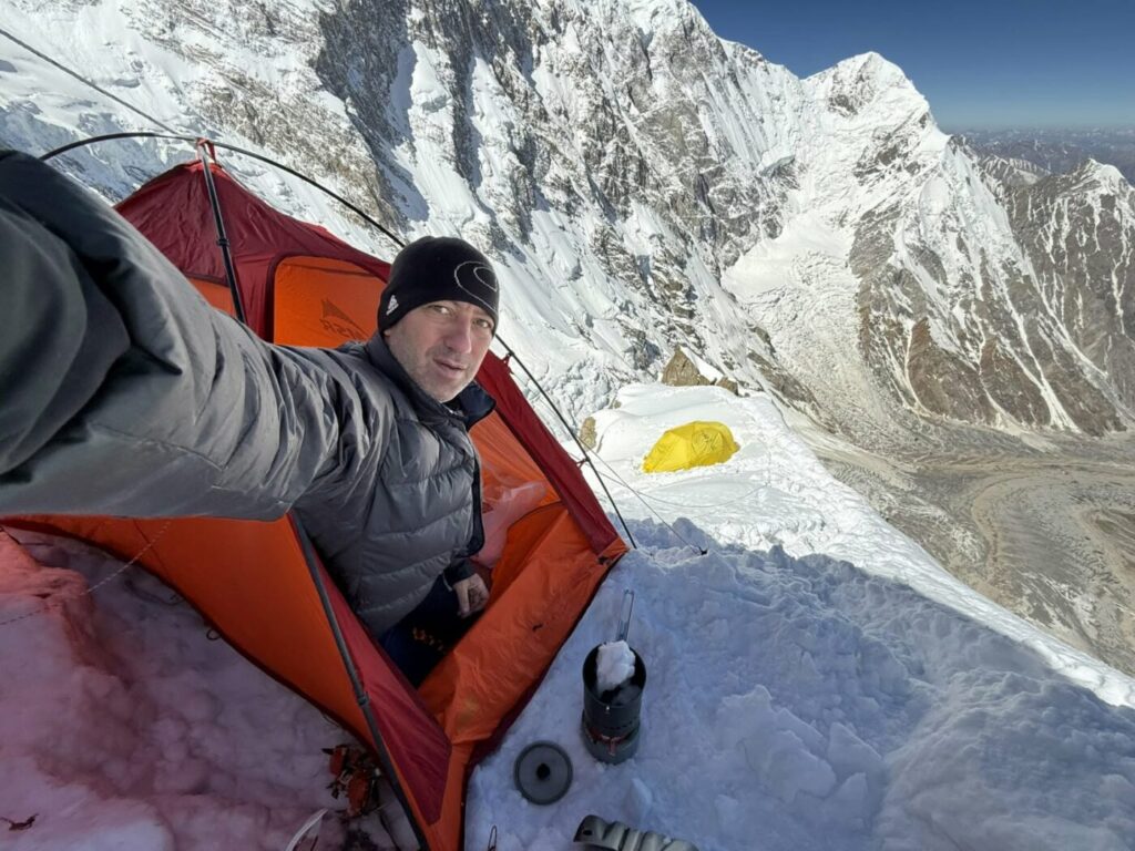 alpinistul-horia-colibasanu-pleaca-intr-o-noua-expeditie-temerara-pe-gasherbrum-ii.-mai-are-de-cucerit-trei-optmiari