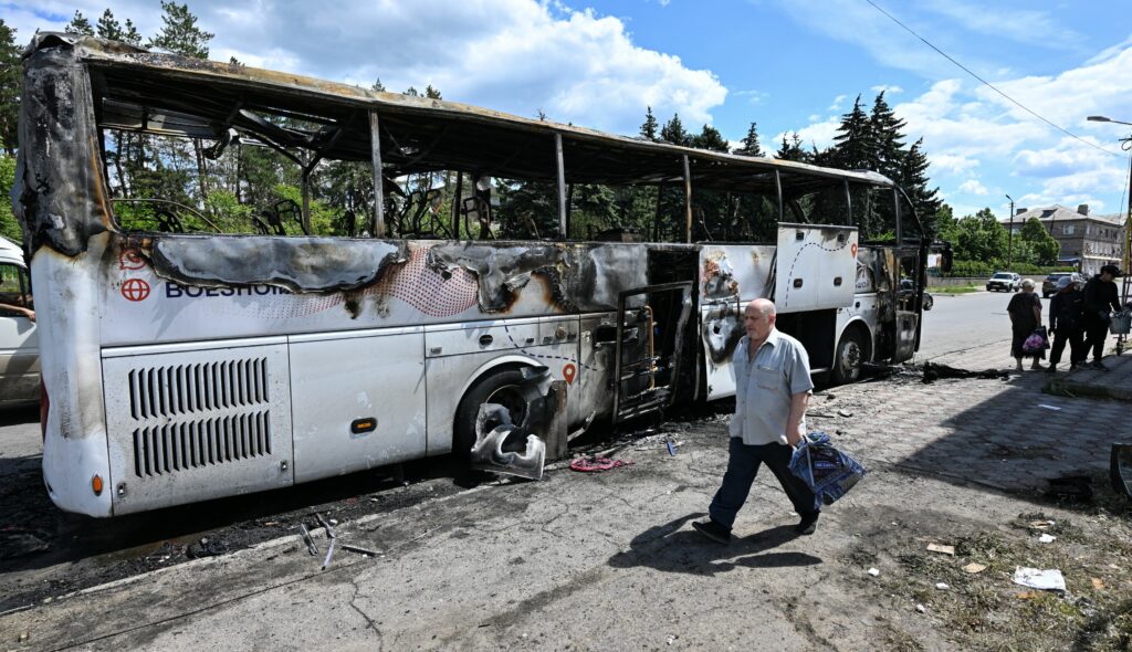 rusia-acuza-ucraina-ca-a-atacat-un-autobuz-cu-elevi-din-belarus.-kievul-neaga-acest-lucru