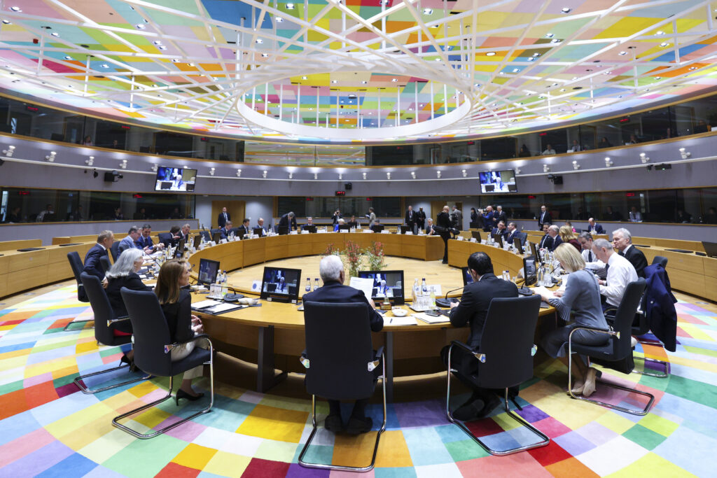 extinderea-ue-si-pregatirea-pentru-aparare-pe-agenda-ce-de-joi-si-vineri.-prabusirea-unei-drone-cu-explozibil-in-romania,-pe-agenda