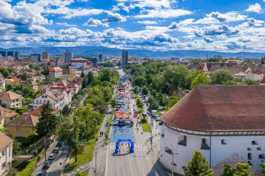 o-legenda-a-baschetului-romanesc,-onorata-la-sibiu!-15.000-de-oameni-au-venit-la-festival